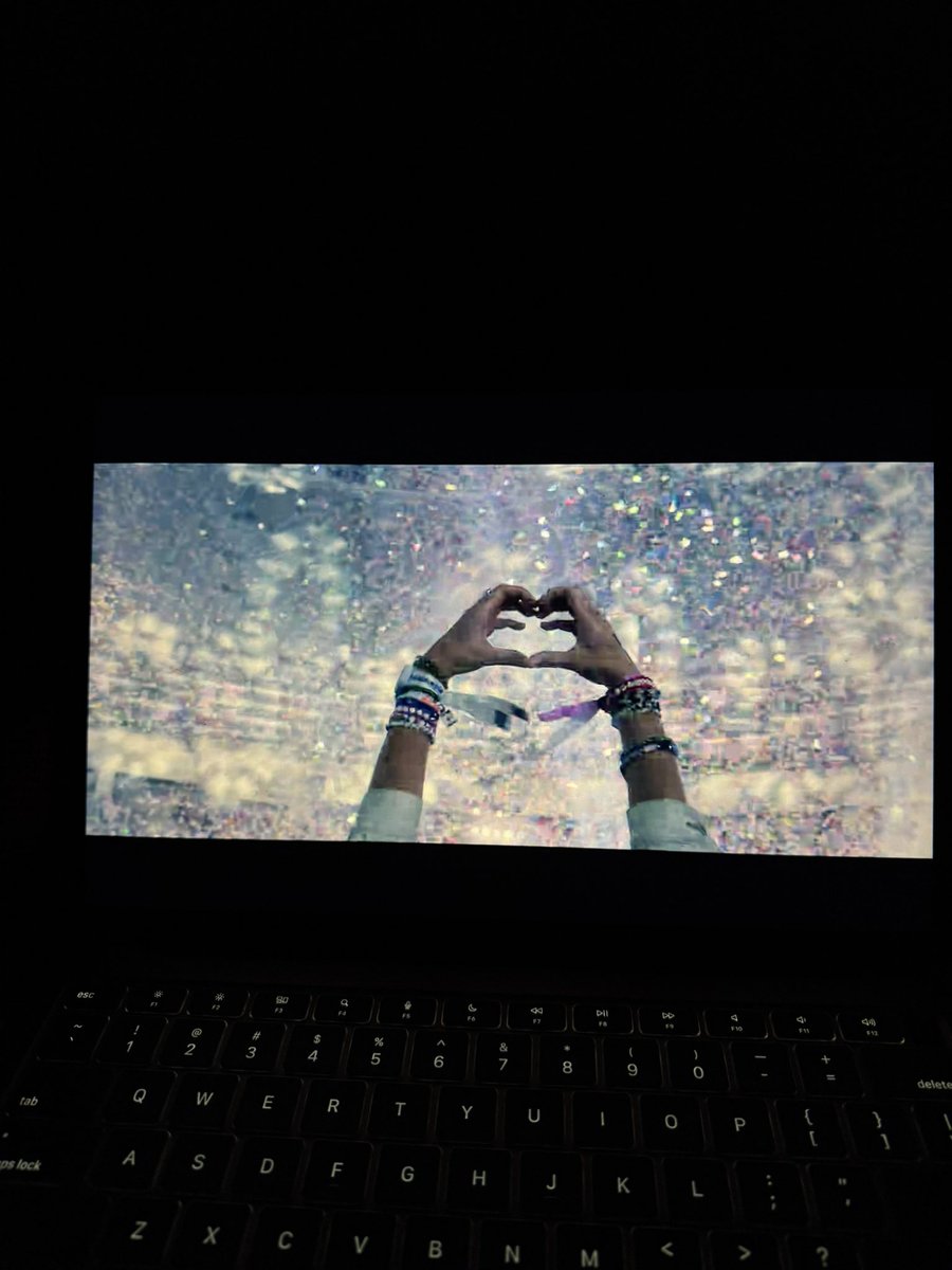 tanikshadeolia's tweet photo. #happy13
#TaylorSwiftbirthday https://t.co/gEAWkrulKy