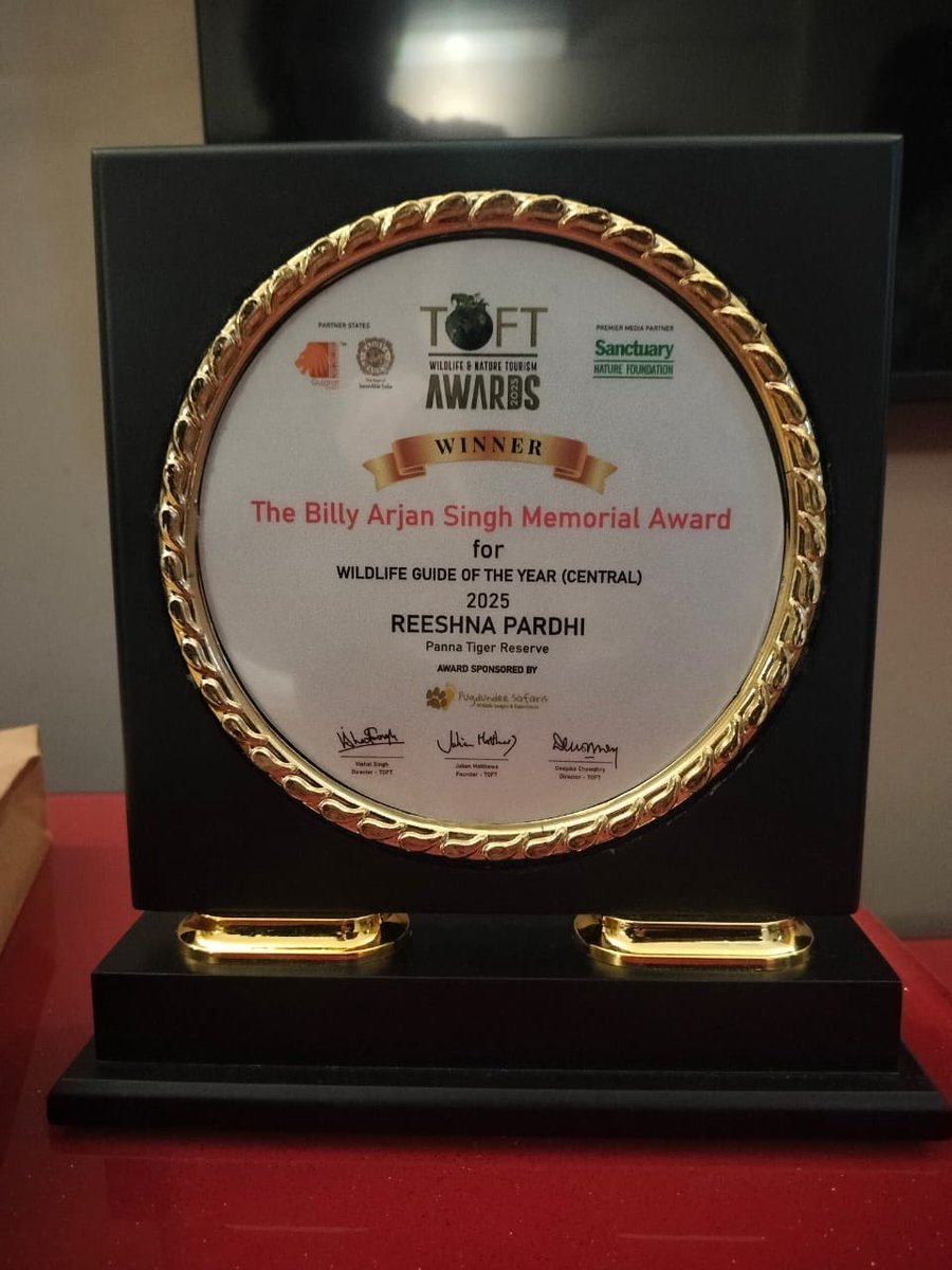 LastWilderness's tweet image. Reeshana Pardhi’s journey began at 10 through Panna Tiger Reserve’s education programme. Trained by Last Wilderness Foundation, Taj Safaris, and certified by the Naturalist School, she became Panna’s first Pardhi guide. 
Winner of TOFT Best Wildlife Guide 2025 (Central).
#lwf