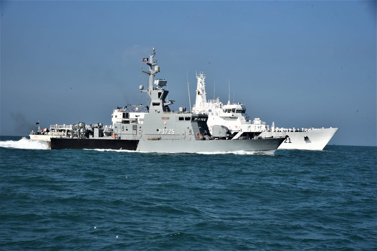 indembkwt's tweet photo. Goodwill Visit of ICGS Sarthak to Kuwait (9-13 December 2025) concludes with PASSEX

The indigenously designed and built Offshore Patrol Vessel (OPV) of the #IndianCoastGuard #ICGSSarthak on its maiden Overseas Deployment concluded a 5-day #GoodwillVisit to Kuwait today.

On its departure from Kuwait Port, ICGS Sarthak participated in a #PASSEX with the #KuwaitNavy Ship KNS Al Garoh. The PASSEX helped enhance 🇮🇳 🇰🇼 #maritime interoperability and mutual understanding towards undertaking joint ops in the region and beyond.
@narendramodi
@DrSJaishankar
@rajnathsingh
@PmargheritaBJP
@KVSinghMPGonda
@SecretaryCPVOIA
@DefMinIndia
@MEAIndia
@ANI
@IndiaCoastGuard
@MOD_KW
@moi_kw
@kuna_en

#IndiaKuwait #MaritimeSecurity #NavalDiplomacy #BridgesofFriendship