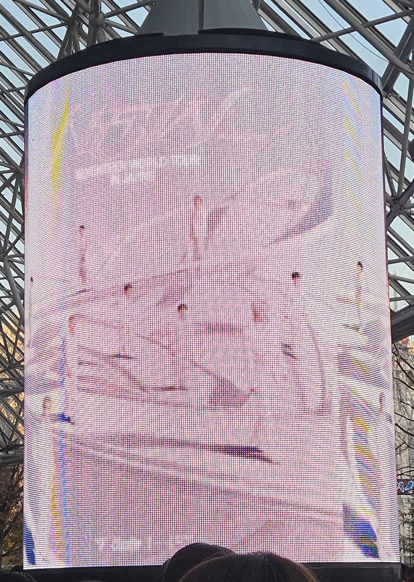 2_9_ne's tweet photo. 姪っ子とセブチの東京ドーム行ってきた！楽しかったようで何より💕叔母はその笑顔が見たいんだ😆(写真の腕はない…) https://t.co/I6zNjalkkg