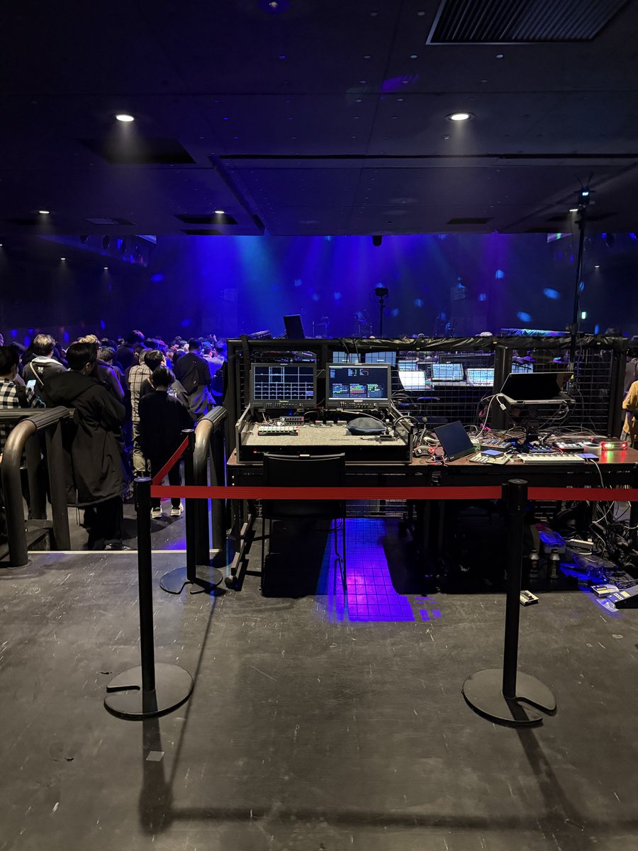 creastf's tweet photo. THE SPELLBOUND 5th Anniversary -All Magical Spellbound Show-

THE SPELLBOUNDのライブ行ってきました！
最高でした！
福田洋子さんのドラム見れて嬉しかったです！ https://t.co/QswHlnelIy