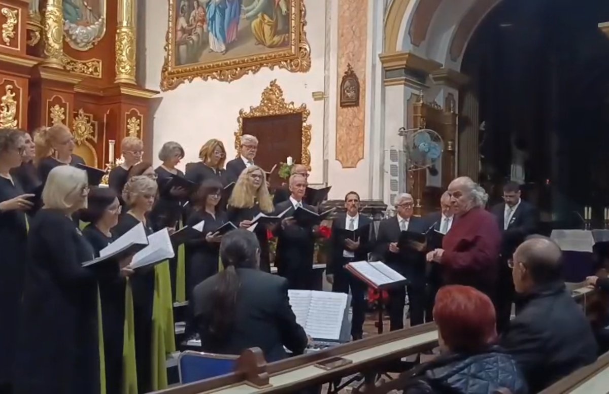 corocantareaude's tweet photo. Ayer en la Parroquia La Purísima de Bétera, el Coro Cantare Aude celebró el V Encuentro de Navidad. Nos acompañaron en este evento el Coro Nabucco y el Coro AMAT. Gracias a las autoridades municipales por su incondicional apoyo y asistencia, así como a todo el público que vino. https://t.co/8ROewwdo0A