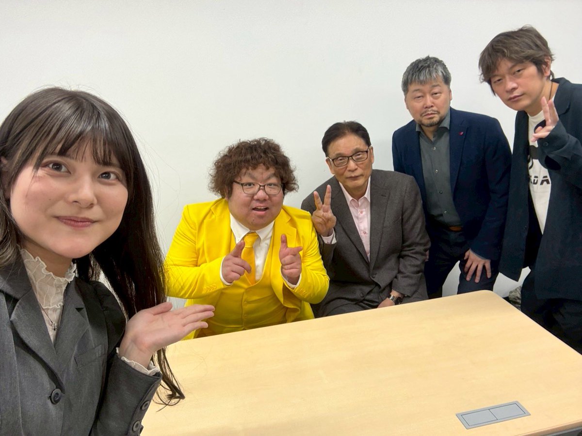 昨日は【連盟トレカ先行販売会】が行われました！イベントは大盛況！🎆

皆様ありがとうございました✨
トークイベントやじゃんけん大会、カード交換で皆さんの熱気が伝わってきました🔥

欲しいカードは手に入りましたか？
連盟トレカ第3弾は12/17 19時より
オンラインショップで発売となります！🎁