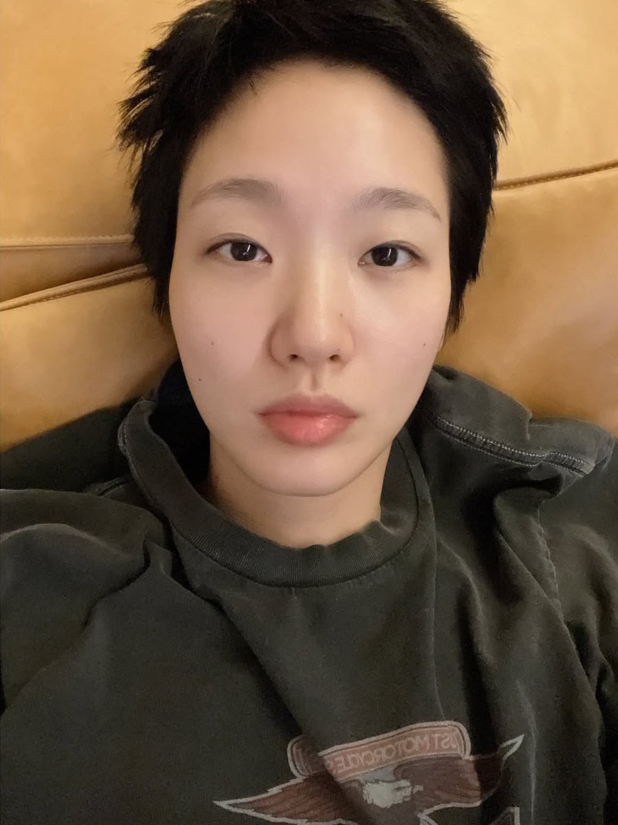 kimgoeunphofc's tweet image. [IG] 131225 ggonekim update

“##자백의대가 🥹 
넷플릭스에서!!!”

-
Behind the scenes photos on the filming set of &amp;lt;#ThePriceofConfession&amp;gt; 😁

#김고은 #KimGoEun