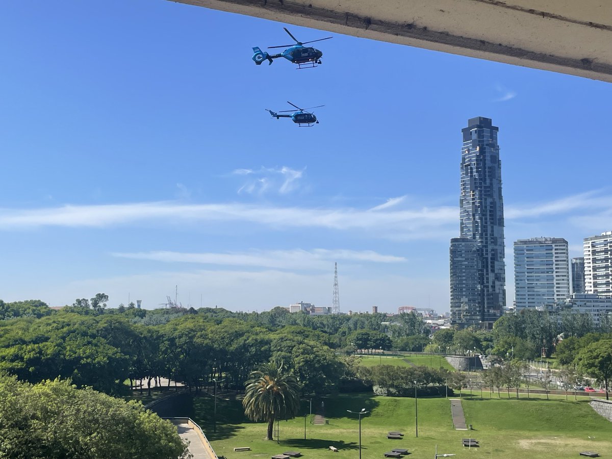 Volando muy bajito, a quien estarán buscando