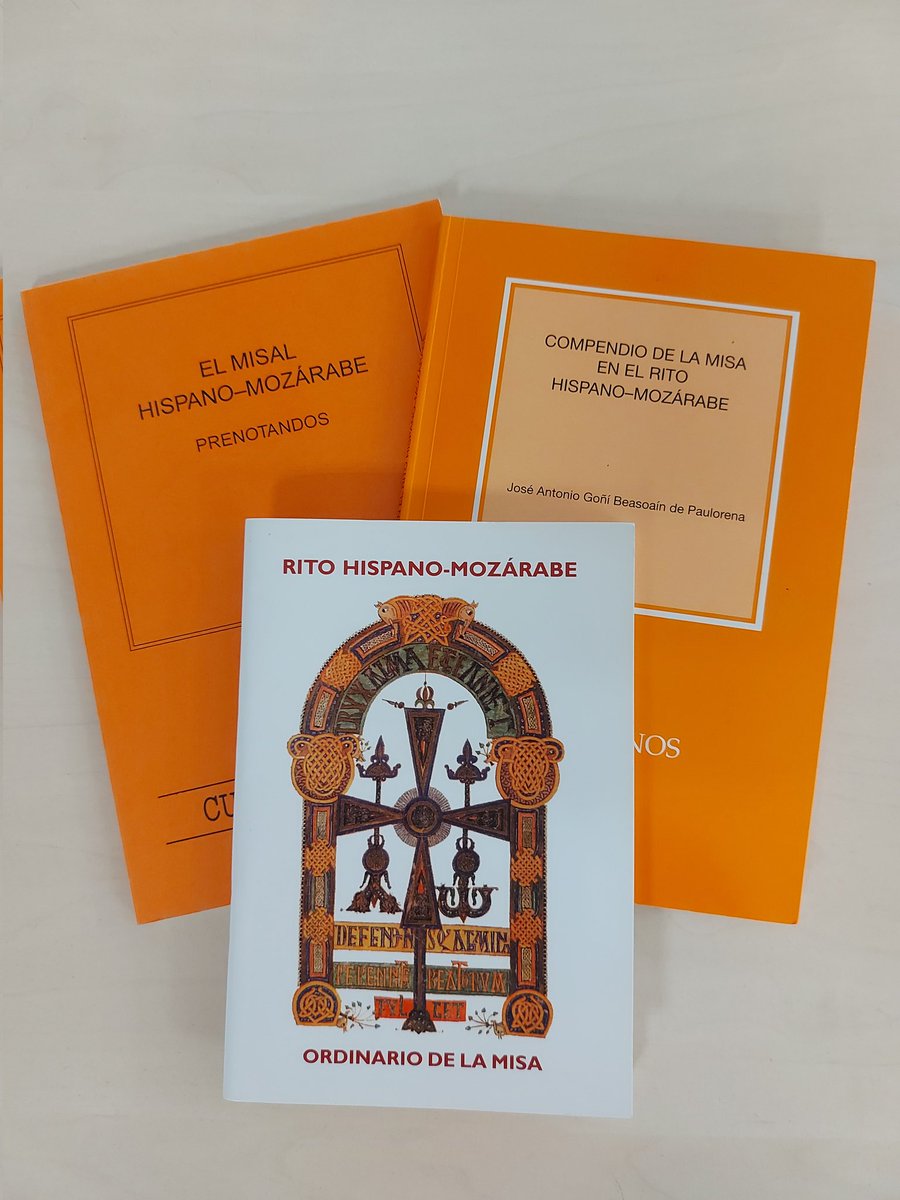 ormebane's tweet photo. Una de mis liturgias cristianas favoritas es la del Rito Hispano = Visigodo = Mozárabe. Por su antigüedad, su simpleza y su sabor oriental. Tiene elementos romanos, bizantinos y sinagogales. 
#mozarabic #visigothic #hispanic #rite #liturgy #benedictiones #sanctus #paternoster https://t.co/tgJE5FUuvt