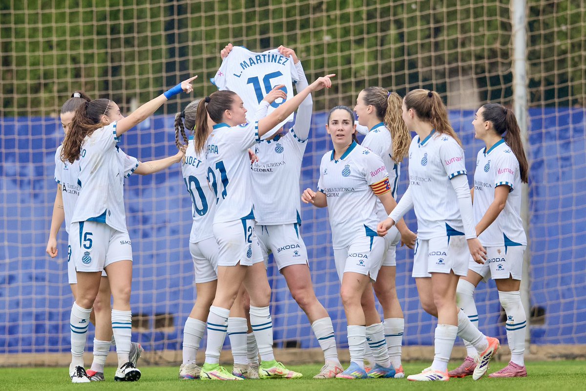 💟 Una dedicatoria muy 𝐞𝐬𝐩𝐞𝐜𝐢𝐚𝐥 

❤️‍🩹 Laura Martínez

#LigaFMoeve | #LevanteEspanyol