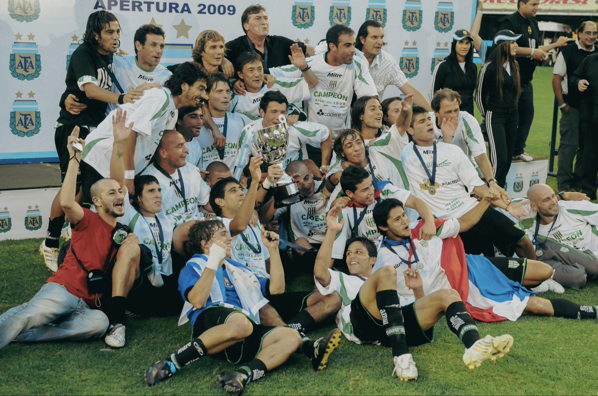 Club A. Banfield tweet media