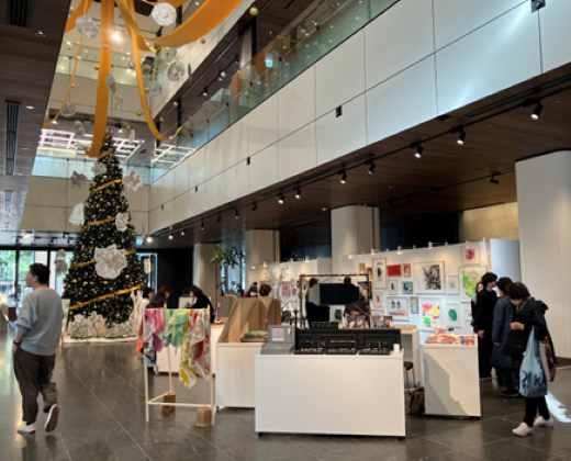 artne_news's tweet photo. \🎄ニュース更新🎄/
クリスマスまでもう少し🎅
本日は、ワンビルが贈る
はじめてのクリスマスを紹介します✨
アーティスト・村山大明のツリー
多彩なクリエイターが集うマーケット😌
スパイラル企画ならではの逸品が揃う機会
大切な人への贈り物が見つかるかも🎁
詳細はリプライを✅
#ARTNE #福岡のクリスマス #ワンビル #Spral #青山夢 #村山大明