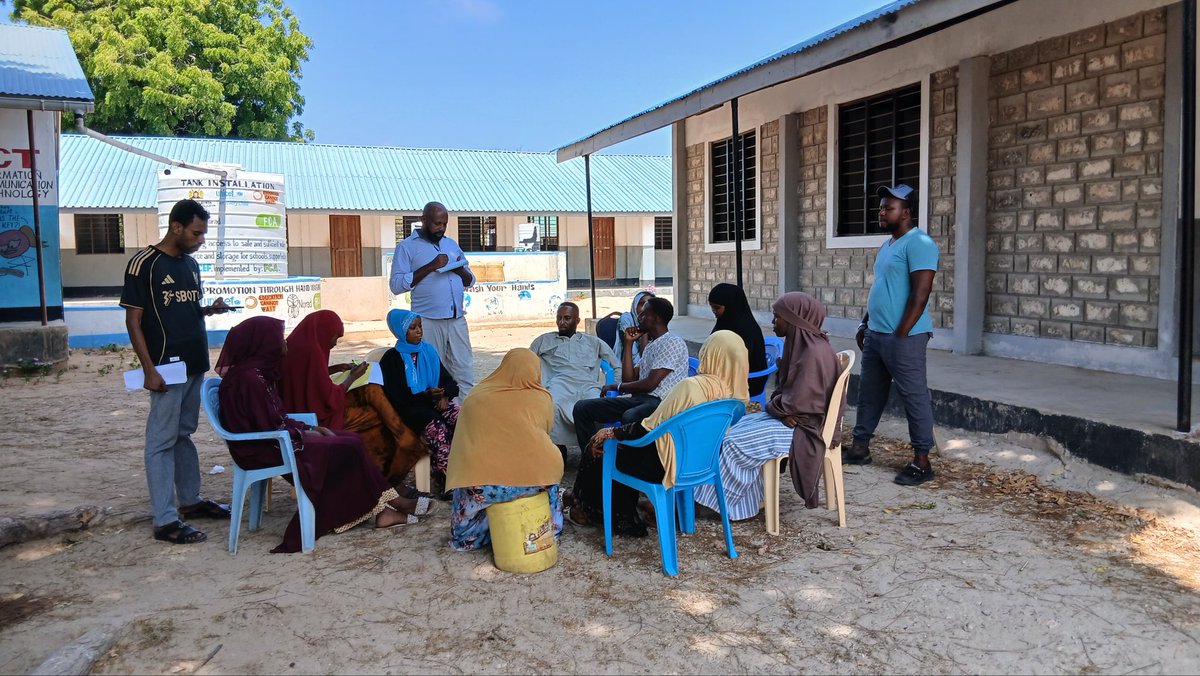 FazaYouth's tweet photo. Today’s off-taking session with Maluda's Connection opened real market opportunities for our young fish entrepreneurs!
This is how sustainable growth begins.
What product do you think sells fastest, kiungafresh fish or value-added? https://t.co/3H6jfefLtD