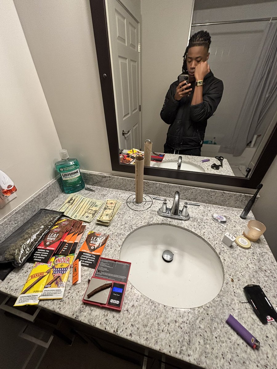 SlangMannn tweet media