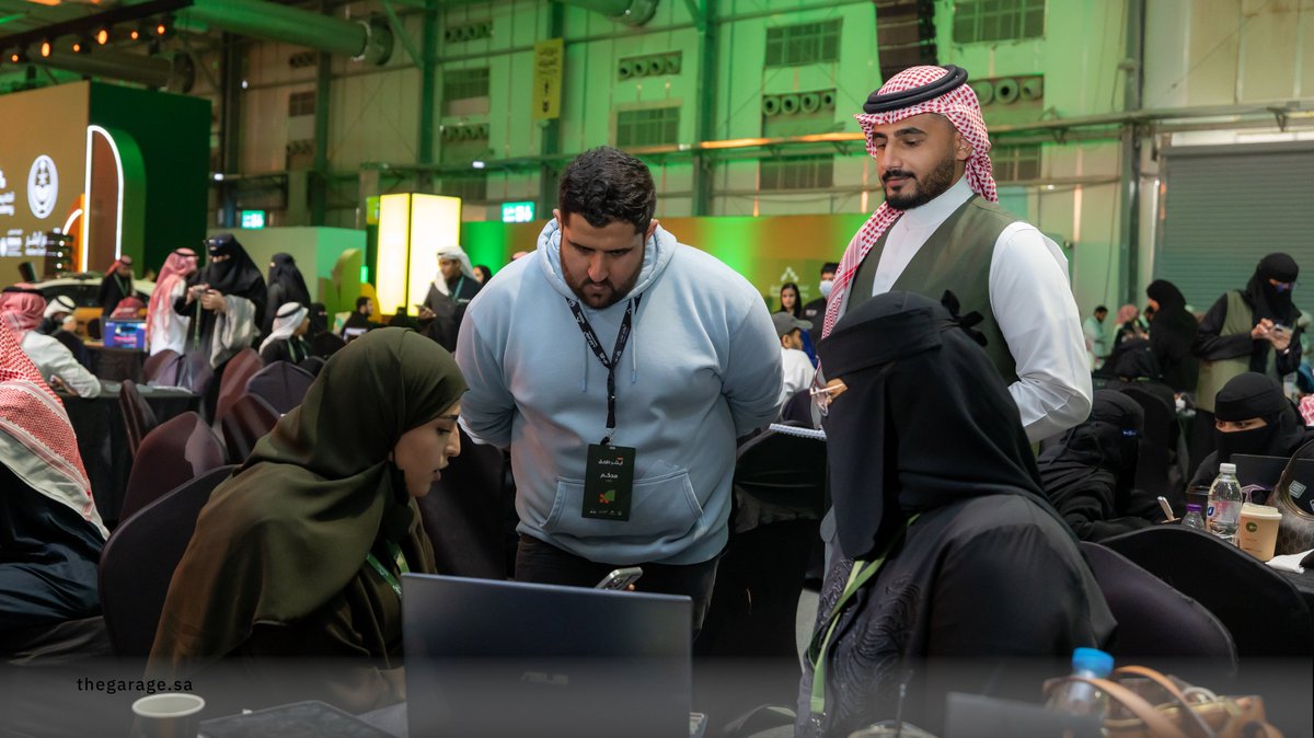 TheGarageKSA's tweet photo. #الكراج في أكبر هاكاثون في العالم🌏 🇸🇦
#هاكاثون_أبشر_طويق https://t.co/MUpL0cak95
