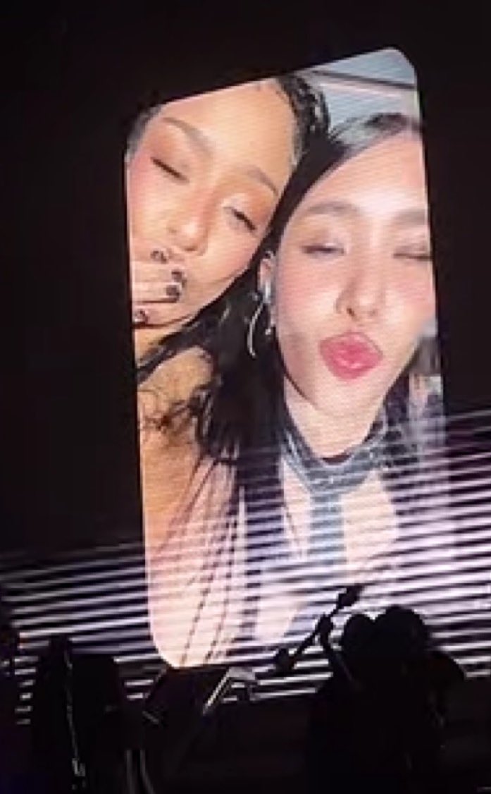 manonloops's tweet image. THE MAPHINZ MEAL TODAY WAS HOT