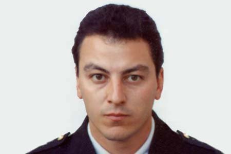 #TalDiaComoHoy de 1991 #ETA asesinó en #Barcelona a los jóvenes <a href="/policia/">Policía Nacional</a> FCO. JAVIER DELGADO y JOSÉ ANTONIO GARRIDO. Les acribillaron en una tienda en la que estaban realizando una gestiones por trabajo.
Gracias a las cámaras de seguridad de un banco condenaron a sus autores. 
🧵