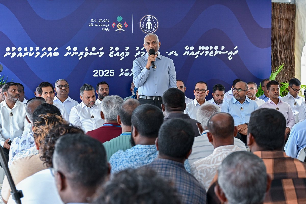 މަސްވެރިކަމުގެ ސިނާޢަތް ކުރިއަށް ގެންދިއުމުގައި އެންމެ މުހިންމީ ސިނާޢަތުގައި މަސައްކަތްކުރައްވާ ބޭފުޅުންގެ ޚިޔާލާ މަޝްވަރާކަމުގައި ރައީސުލްޖުމްހޫރިއްޔާ ވިދާޅުވެއްޖެ
presidency.gov.mv/Press/Article/…

#RayyithunGaathah
#DhuvaafaruVisit
#FishermensDay2025