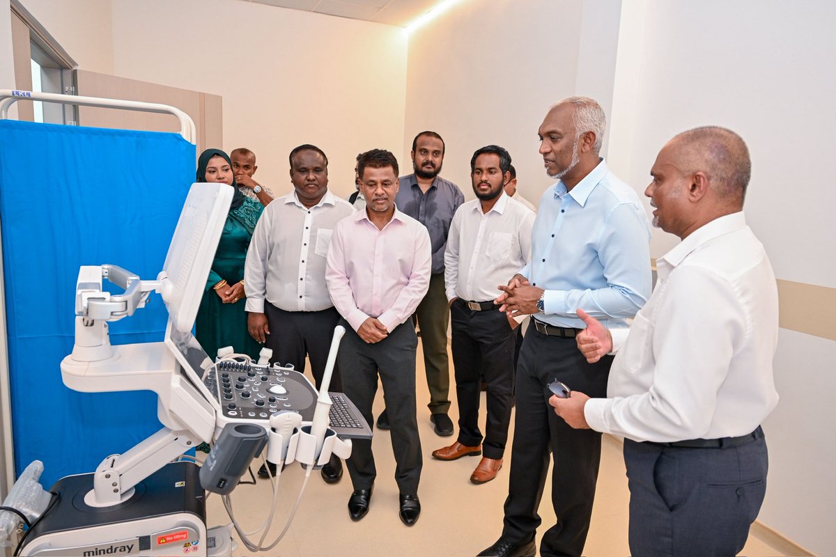 ރ. ދުވާފަރުގެ ތަރައްޤީގެ ބައެއް މަޝްރޫޢުތަކުގެ ޢަމަލީ މަސައްކަތް ފެށުމާއި ބައެއް މަޝްރޫޢުތައް ނިންމުމުގެ ރަސްމިއްޔާތުގައި ރައީސުލްޖުމްހޫރިއްޔާ ބައިވެރިވެވަޑައިގެންފި

presidency.gov.mv/Press/Article/…

#RayyithunGaathah
#DhuvaafaruVisit
#FishermensDay2025