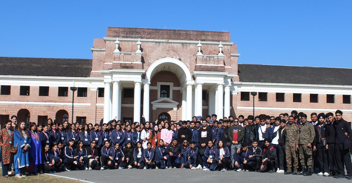 RisingStarCorps's tweet photo. #IndianArmy
A journey that sparked curiosity and ambition - Inspiring Young Minds!
158 students of #APSSamba completed a 4-day educational tour to #Dehradun, visiting premier institutions - #IMADehradun, #ONGC and #FRI.
@adgpi
@WesternComd_IA https://t.co/DabZoqx5QZ