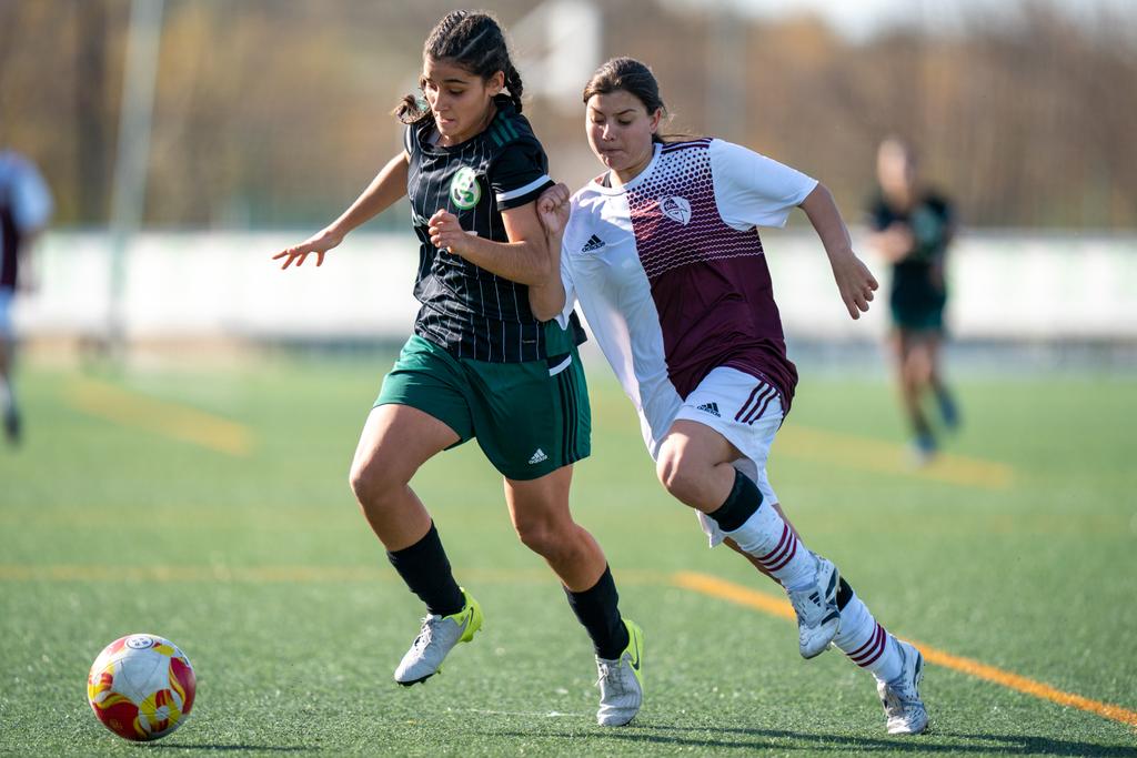 🏆 🇪🇸 | #CESA |
👧🏻Sub 16 FEMENINO F11
⏱️80'

<a href="/FFCM_es/">FFCM</a> 1-1 <a href="/FedExFutbol/">Fexfutbol</a>

🏁Final en 📍La Zarza. Extremadura deja escapar 2 puntos tras encajar un gol en el descuento. Con todo, resultado justo en un partido muy igualado con escasa actividad en las áreas.

👍🏻¡Bien jugado,