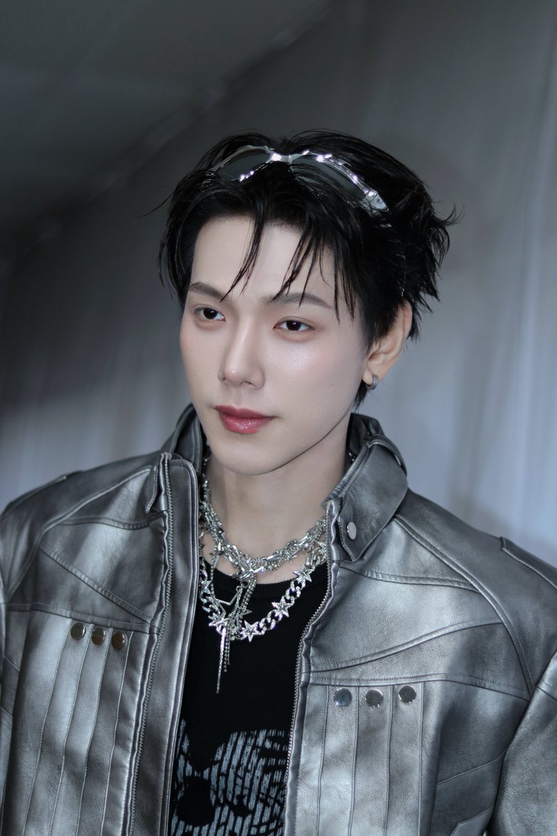 OPENLABEL_TH's tweet photo. Cuz all I need is u tonight
ยอมให้เธอคนเดียว ไม่เคยยอมใคร โอเค 👌🏻

IMTERVERS WITH DAOU
#DAOUxIMPERIALWORLD https://t.co/ZouAKKLZno