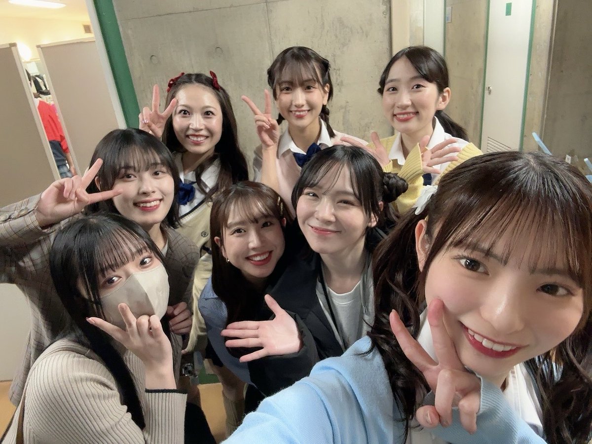 本番終わりにBチームの #また姫 を観劇させていただきました🌟

とにかく凄かった………
終演後に大興奮で感想を伝えさせていただきました🤣聞いてくださって嬉しかったです💓照 

明日は共に千秋楽です…！
皆様どうぞAもBもよろしくお願いします🙇‍♀️ https://t.co/uMiXHiKNAC