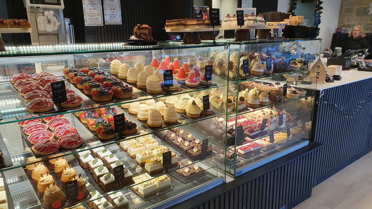 Mark_Gradwell's tweet image. Wow @GrantsBakery has taken its business to another level this Year, so much choice of delicious cakes and savouries 
Wow 👏🏻 😋