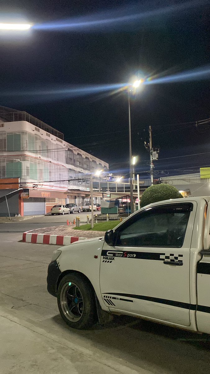 หนองหญ้าไซทักมาค่ะ อยากอม