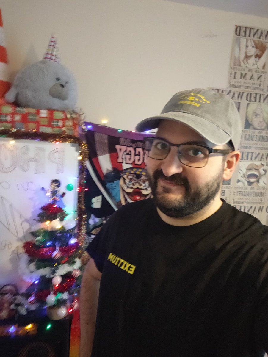 Gru_GO_'s tweet photo. @ExitiumOfficiel Ça va les gars? Moi ça va bien depuis que j'ai reçu le combo gagnant sous mon sapin ce matin! https://t.co/wCMyXElezt