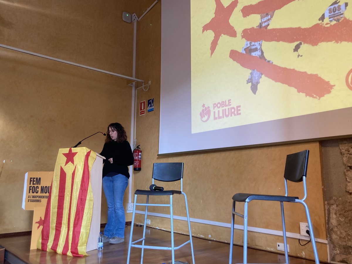 MarAmpurdanes's tweet photo. Avui, amb la @cupnacional, hem estat presents a l’acte de @Poble_Lliure i @LaForja_Jovent sobre els reptes de l’independentisme d’esquerres, on s’han exposat propostes per enfortir la unitat popular des de la defensa de la llengua, el món del treball i el moviment juvenil. https://t.co/flROkfjj7H