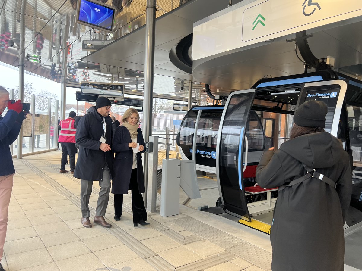 TransdevIDF's tweet photo. 🚡Ça y est c'est le jour J...le Câble C1 est inauguré !
Encore merci à @IDFmobilites pour la confiance accordée pour l'exploitation du 1er téléphérique d'@iledefrance sur le territoire de @MarneSeine_IDFM
Bravo aux équipes pour leur mobilisation au service des voyageurs👏 https://t.co/UAHXpns07b