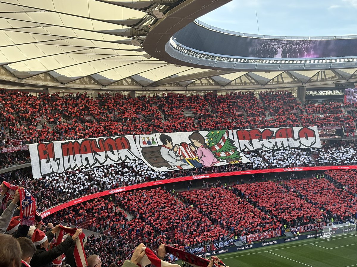 SpidyAtletico's tweet image. El mayor regalo es ser del Atleti 🎁 

Increíble tifo, el frente siempre se sale 🔥