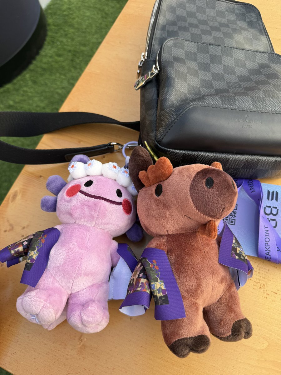 If you’re on BP and didn’t grab <a href="/Perenimals/">Perenimals ( Habibi Arc )</a> &amp; say hi to <a href="/shizudio/">Shina</a>, go and do it 🔥

Vibes on top

Perena’s on top