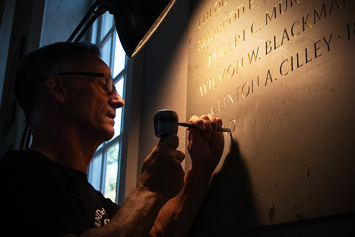 From the heart of Harvard Yard: This week's newsletter features the 116th Annual Christmas Carol Services, Medal of Honor Alumni, and more! - mailchi.mp/harvard/memchu…