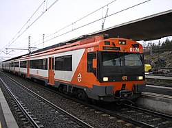 Resum d'un dia d'anar i tornar Reus/Barcelona amb <a href="/Renfe/">Renfe</a> Regionals. 
 
- El tren de les  07:06 surt de Reus a les 07:40.
- El de tornada de les 15:56 surt de Pg. de Gràcia a les 16:15.
- A Sants s'omple tant que hi ha gent que no pot pujar. Fins i tot els passadissos van plens.