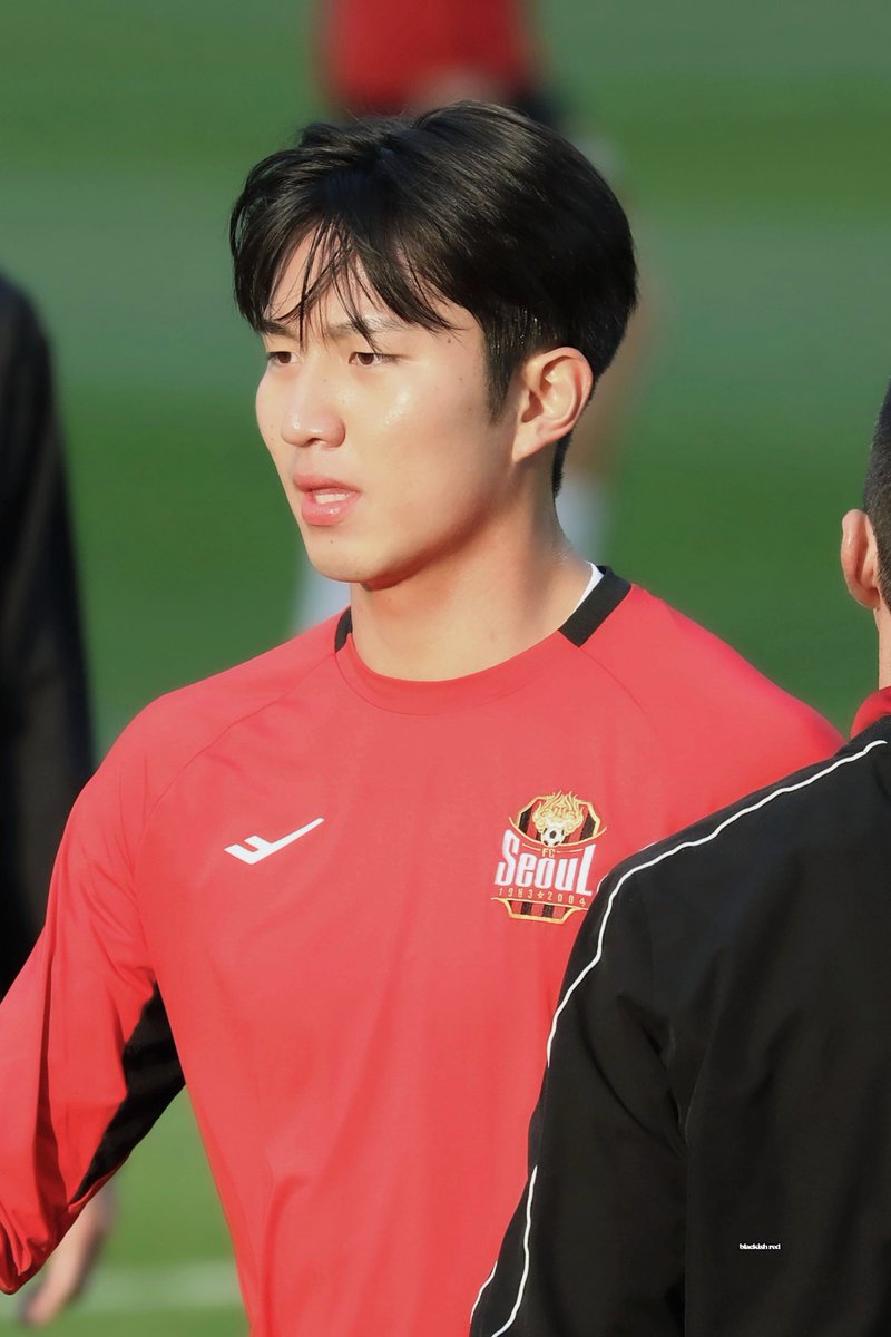 성훈아 간절히 부탁한다. . . . 
재계약 plz...