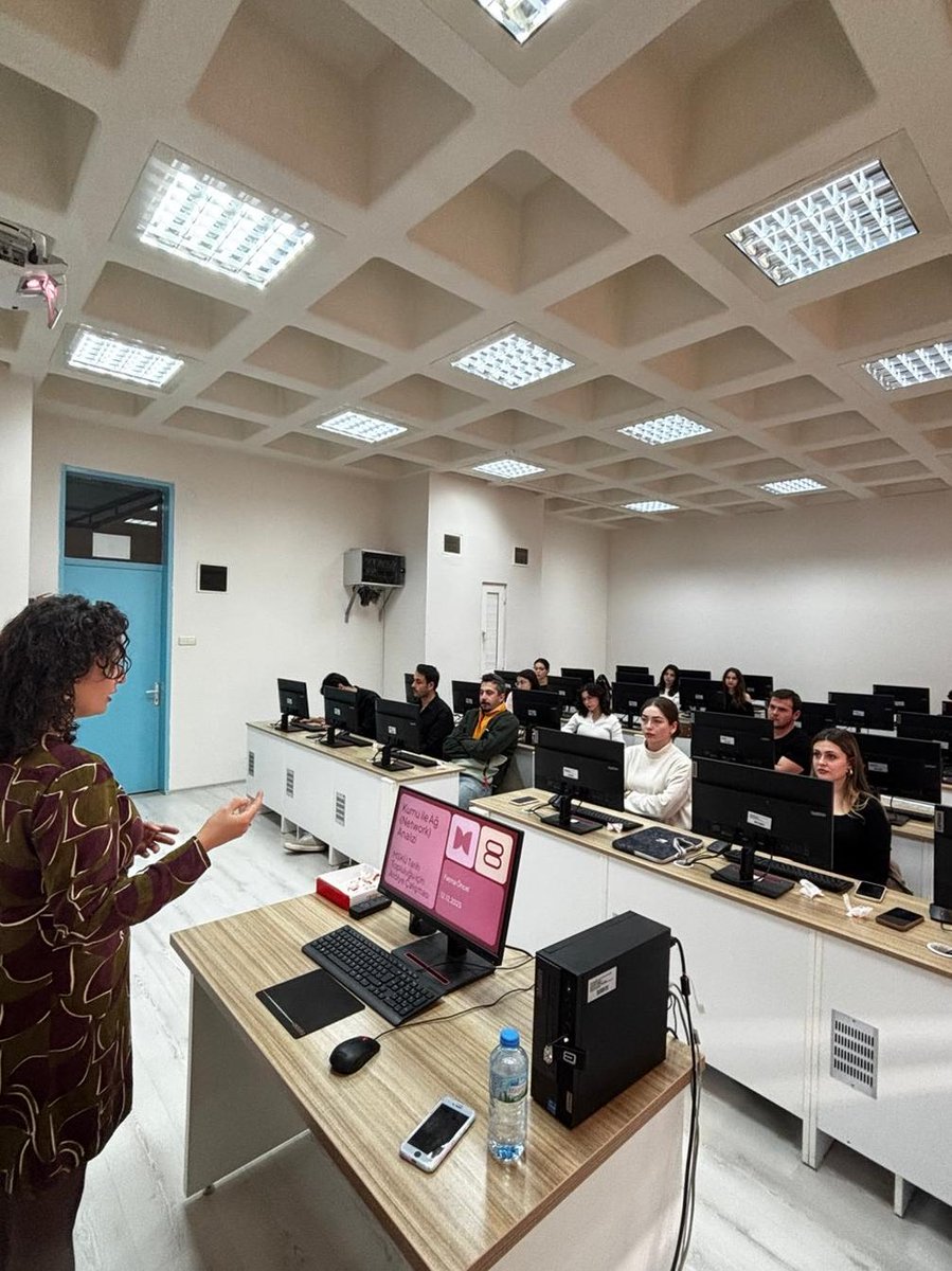 Dün üniversitemizde Dr. Öğr. Üyesi Fatma Öncel’i ağırladık. “Dijital Tarihçilik ve Araçları” adlı konferansının ardından bir atölye çalışması yapıldı. Hocamızla tarihçiliğin geçirdiği dönüşüm üzerine tartışabilme fırsatı bulduk. Katkıları için teşekkür ederiz. 🙏🏻

<a href="/fatmaoncely/">Fatma Öncel</a>