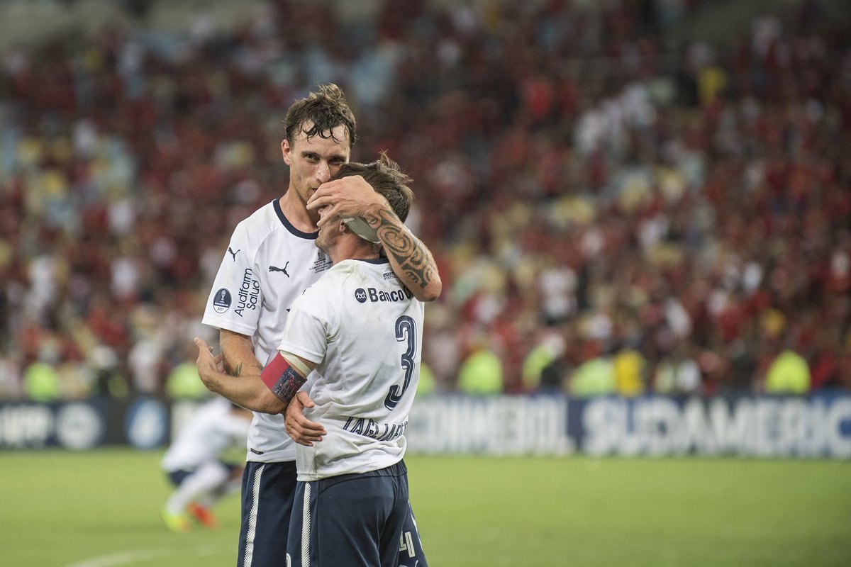 Independiente's tweet photo. 🔙🏆

Campeón en el Maracaná. Dos veces.

#TodoRojo 🔴 https://t.co/GdhR4zzsAk