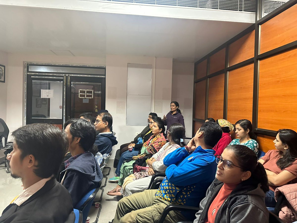 IIT Guwahati इत्यस्मिन् प्रौद्योगिकीसंस्थाने केन्द्रीयसंस्कृविश्वविद्यालयेन सञ्चालितस्य संस्कृताध्ययनकेन्द्रस्य उद्घाटनकार्यक्रमः सम्पन्नः। 
<a href="/PMOIndia/">PMO India</a> <a href="/EduMinOfIndia/">Ministry of Education</a> <a href="/ugc_india/">UGC INDIA</a> <a href="/dpradhanbjp/">Dharmendra Pradhan</a> <a href="/shrivarakhedi/">shrinivasa varakhedi</a> <a href="/CentralSanskrit/">CENTRAL SANSKRIT UNIVERSITY</a> <a href="/IITGuwahati/">IIT Guwahati</a>