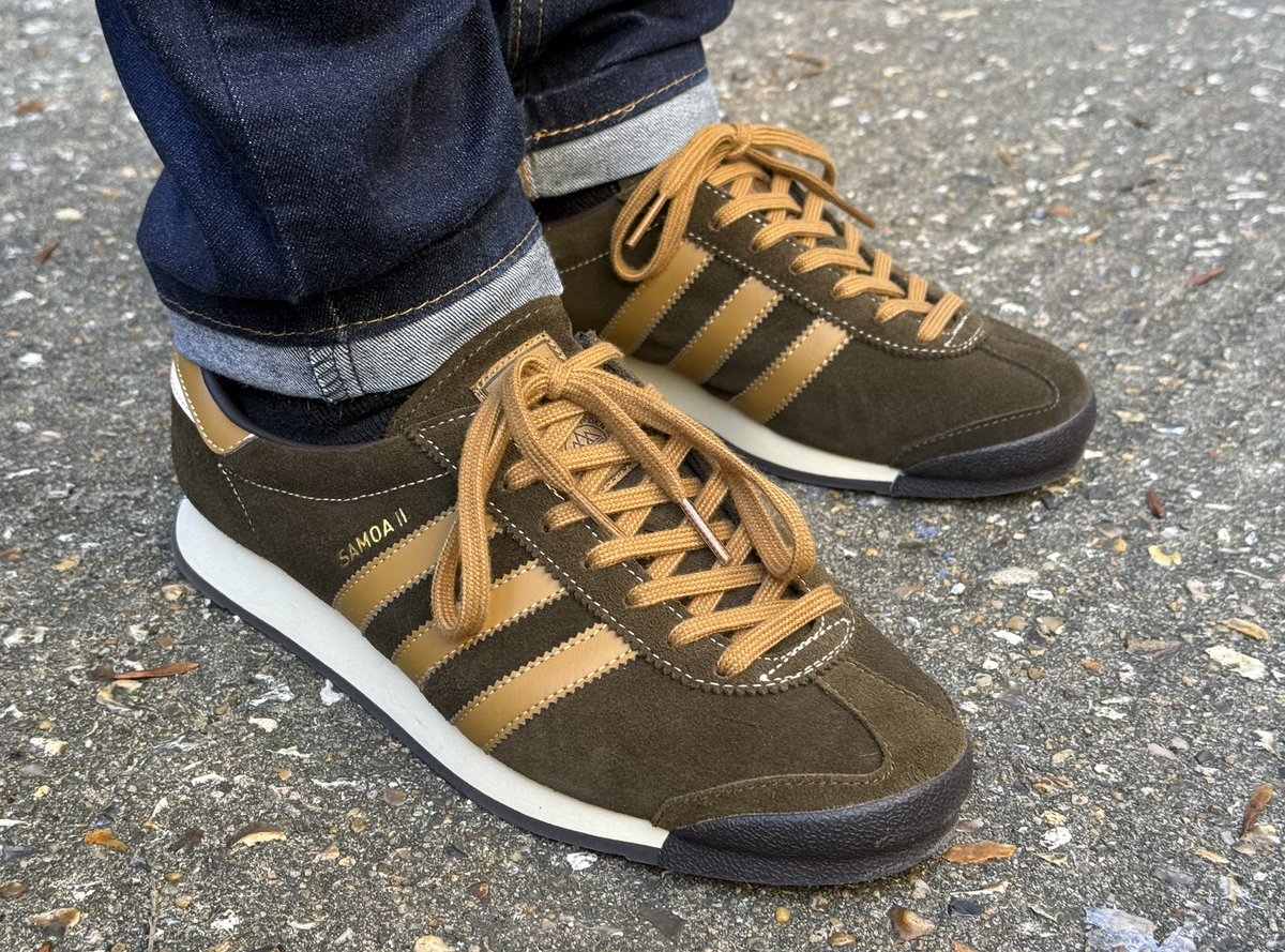 // // // ANDY tweet media