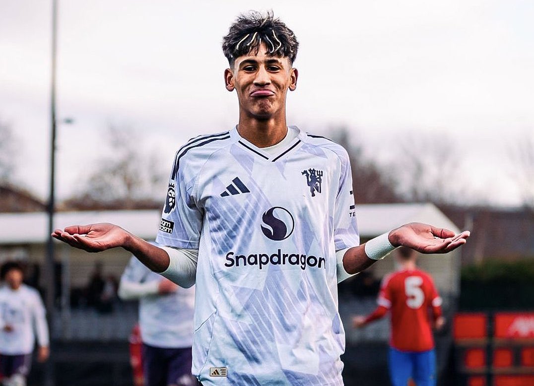 mufcMPB's tweet photo. 🚨🚨⭐️ NEW!!

JJ Gabriel is widely considered one of the most exciting prospects in the WORLD! There is a growing expectation that he will become Manchester United’s youngest player to debut in the Premier League. #MUFC [@StevenRailston] https://t.co/P2EPsNqFOF