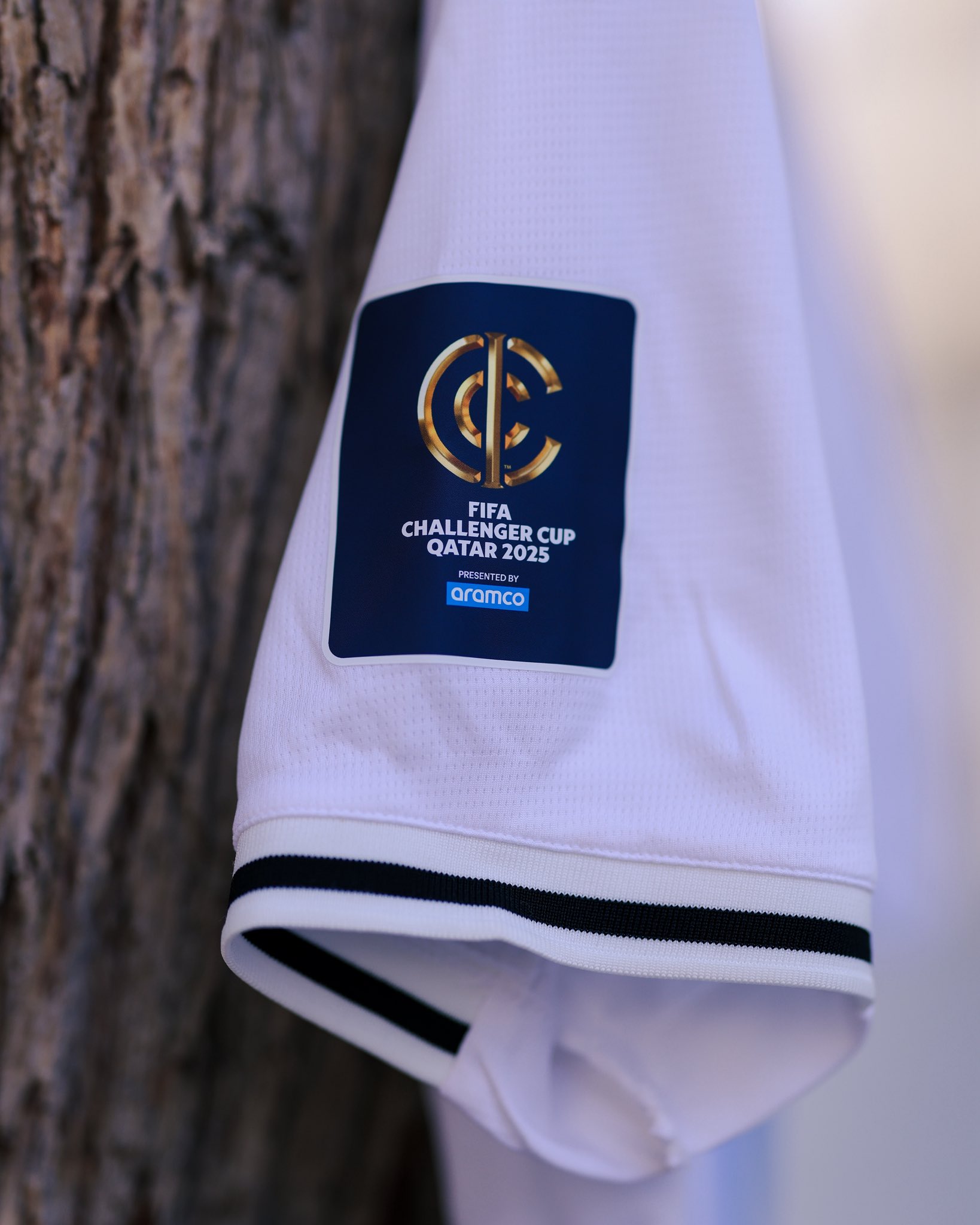 صور.. قميص بيراميدز يزين شوارع الدوحة قبيل مواجهة #فلامنغو 