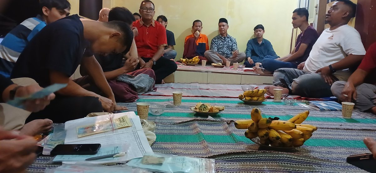 bayubeeer's tweet photo. Kumpulan Retee https://t.co/qcxRVVmsaT