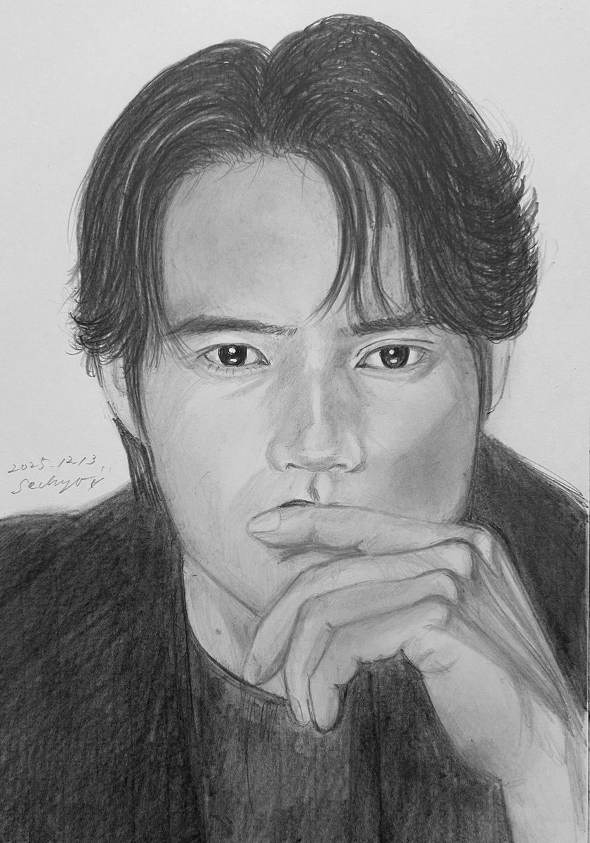 今のアイコンもちろん素敵だけど こちらも良いෆ˚* #水上恒司 #鉛筆画