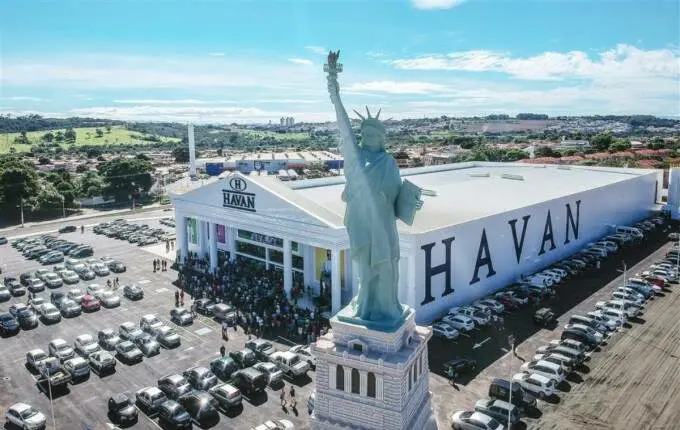 JosuePatriota's tweet photo. EU SÓ QUERO SABER DE UMA COISA: A HAVAN VAI SEGUIR ALIADA AOS EUA OU A BOLSONARO??? SE ESSA ESTATUA CONTINUAR LÁ ENTÃO JÁ TEM O MEU BOICOTE!! CABO DACIOLO ESTAVA CERTO!! 🇧🇷🇱🇷👍 https://t.co/FdeXmsf0Lm
