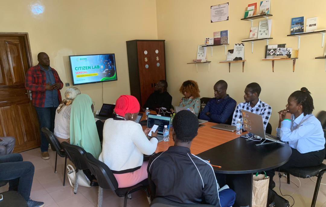 AfricTivistes Citizen Lab Senegal tweet media