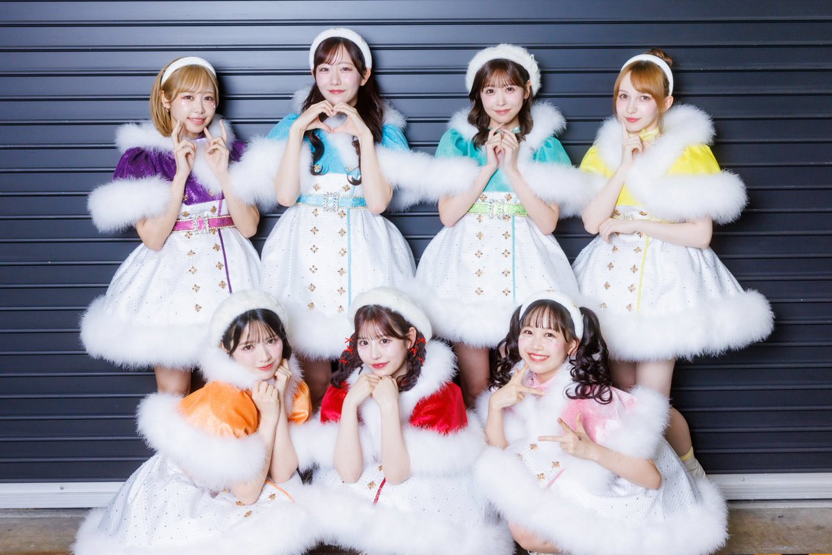 今日全員お嬢様〜🎶なヘアだねかわいい☺️💕 #仲川瑠夏 #真中まな