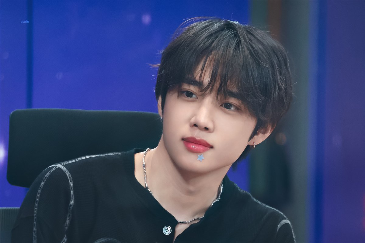 𝐬𝐮𝐧𝐥𝐢𝐭 tweet media