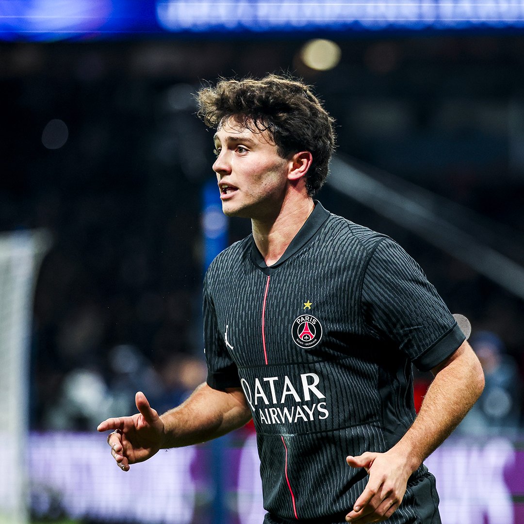 DAZN_BEFR's tweet photo. 🇫🇷 Metz - PSG
🕐 EN DIRECT à 19h00
📺 L’app DAZN
📱 https://t.co/qOw4ZsRVym
🎙️ @ChrisMorel87

#FCMPSG https://t.co/yNfAVT6XRq