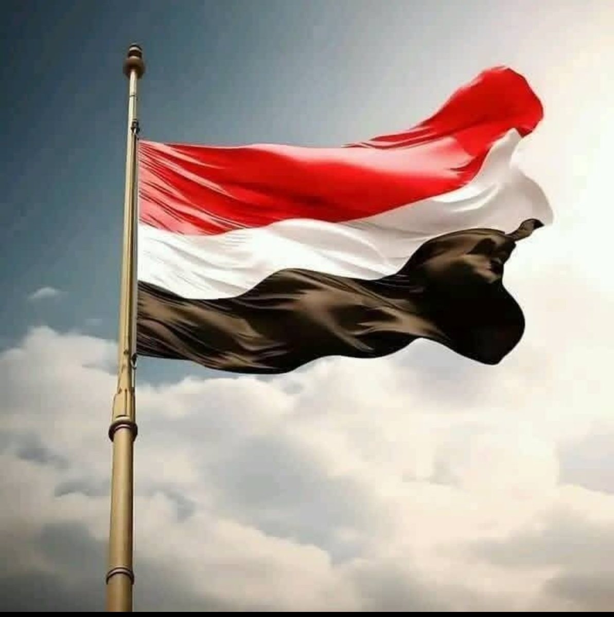 والله لو مابقي إلا شبر واحد في بلادنا الحبيبة يقف عليه رجل مقاوم وبقي فيه نفس واحد أننا على يقين بالله أن النصر قريب وسندخل صنعاء فاتحين ونستعيد دولتنا وننقذ هويتنا وعروبتنا ونفك قيود شعبنا وننتصر لديننا وللمستضعفين. 

اذا أردنا ليبارك الله ارادتنا.

مساء الأمل 🌹