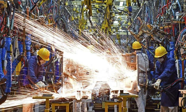 NestorSiurana's tweet photo. Lo de Egipto y su sector industrial empieza a asustar (para bien).
Con 10.000 nuevas fábricas construidas en menos de 7 años, el país ha visto crecer su sector industrial de 22.000 millones de dólares en 2014 a más de 70.000 millones de dólares en 2024.
Sus exportaciones aumentaron de 20.000 millones de dólares en 2014 a más de 60.000 millones de dólares en 2024.
Durante el mismo período, el PIB del país aumentó de 235 mil millones de dólares en 2017 a más de 400 mil millones de dólares en 2024.
Crecimiento imparable a base de creación de tejido industrial productivo, mucho ojo con Egipto.