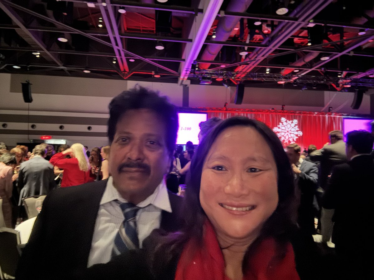 JeanYip3's tweet photo. What a welcome for our newest @LPC_O member, Michael Ma @liberal_party holiday party! Good to have another MP onboard. Happy to catch up with the great former Premier of Ontario @Dalton_McGuinty .Enjoyed seeing and chatting with so many LPC friends.
#LPCStrong https://t.co/2lHJOu7J5V